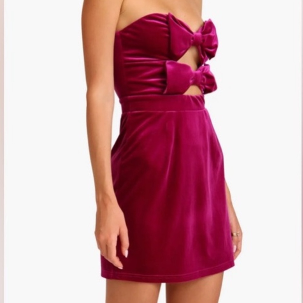 AVEC LES FILLES Bow Velvet peek-a-boo mini dress - Size large - Valentine’s Day